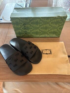 Fashion   Interlocking-GG Rubber Slide Sandals UNISEX